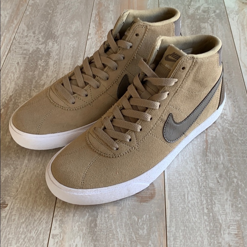 NWT Nike SB Bruin khaki - Picture 6 of 8